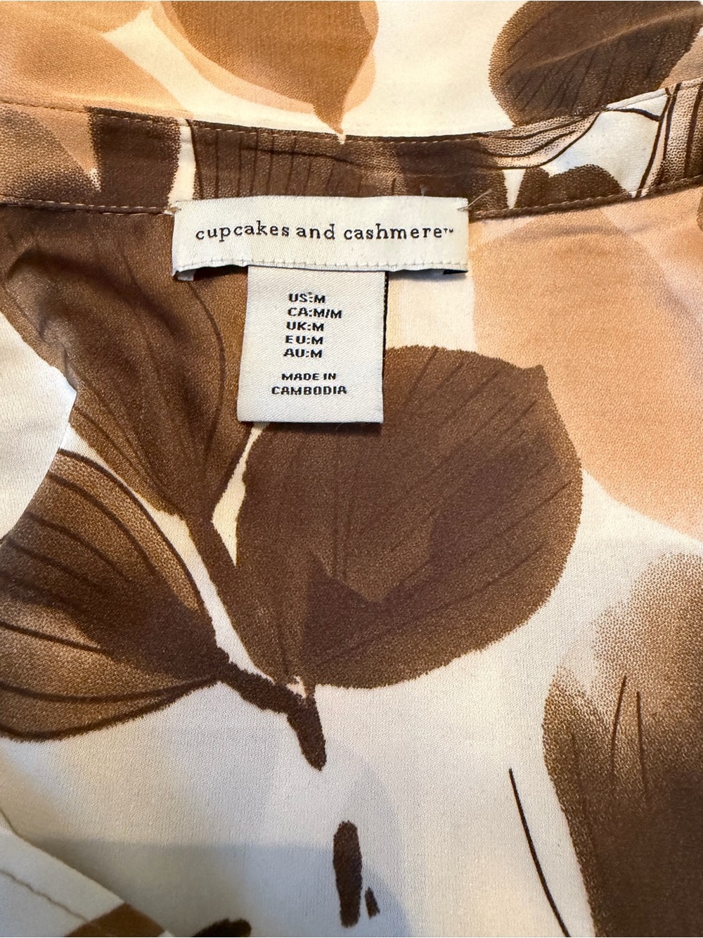 Cupcakes and Cashmere Brown and Cream Floral Silky Blouse Size M - Picture 4 of 8